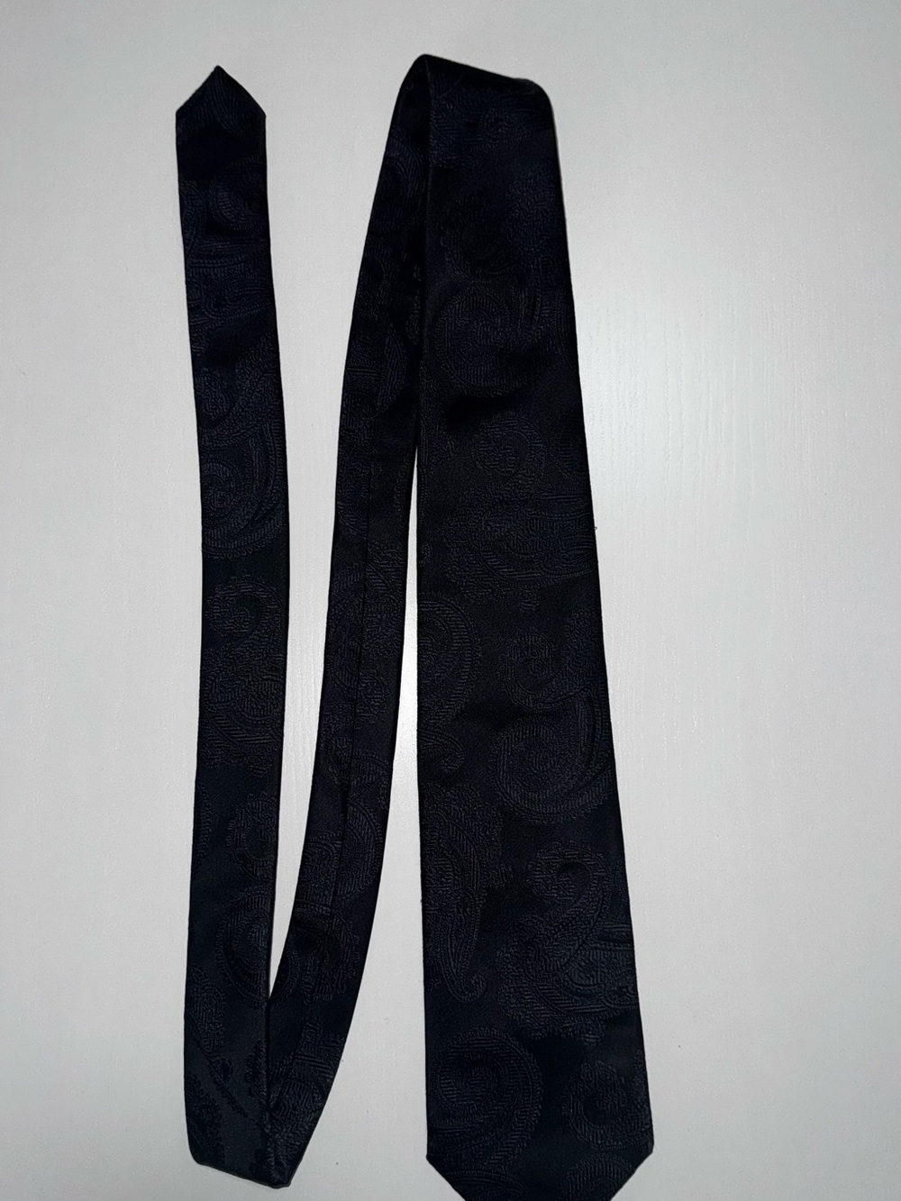 BOSS Men's Jacquard Silk Paisley Pointed Tie Black Logo Made in Italy